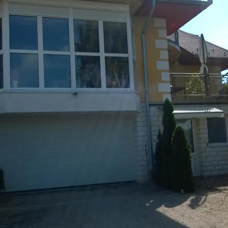 民宿 Biro Apartmanhaz